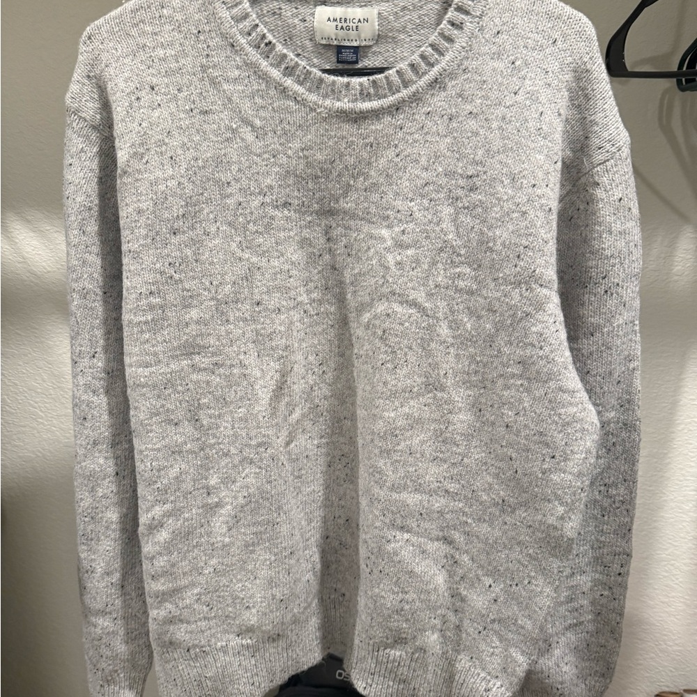 American Eagle Outfitters Gray Women’s Medium Sweater.